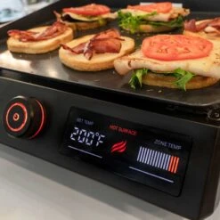 Blackstone 17'' Electric Tabletop Griddle - Plancha Elettrica -Lodge Store 8000 17EseriesGriddle StGHouse 24