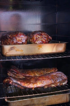 Borniak BBQ Smoker - Affumicatore Elettrico 9 Borniak BBQ Smoker - Affumicatore Elettrico -Lodge Store BorniakSpogaGafa2023 1218 295b6880 2e53 420b b47f 21ffc3bb7c93