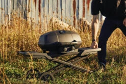 Napoleon Phantom TravelQ PRO285X - Barbecue A Gas -Lodge Store PRO285X MK PHM Web Gallery 06 PRO285X PHM Life 14