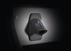 Napoleon Rogue RSE 525 RSIB - Barbecue A Gas -Lodge Store RSE525RSIBPSS 1 Web Gallery 09 Rogue 1 Details BottleOpener