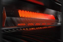 Napoleon Rogue RSE 625 RSIB - Barbecue A Gas 19 Napoleon Rogue RSE 625 RSIB - Barbecue A Gas -Lodge Store RSE625RSIBPSS 1 Web Gallery 10 Rogue 1 RSE Infrared Rear Rotisserie Burner rev 900px